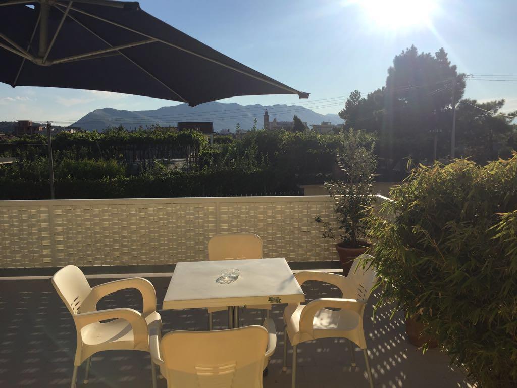 Amberyellowbnb Shkodër Екстериор снимка